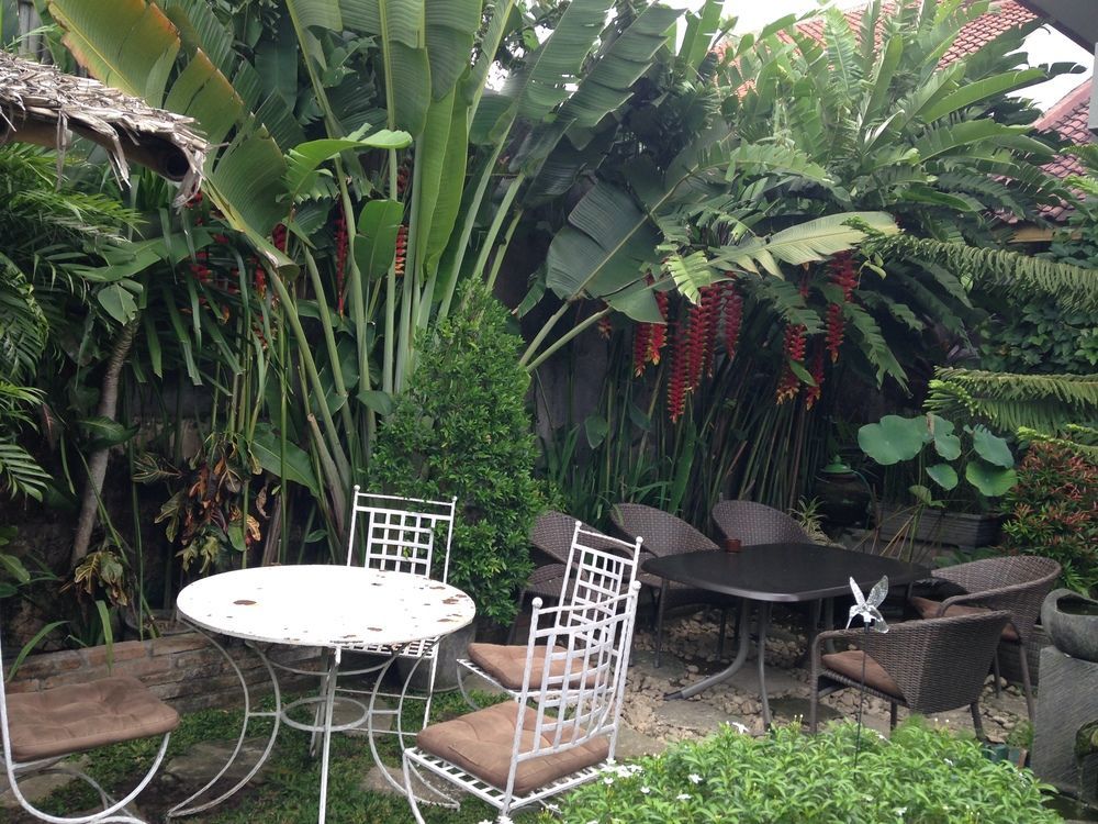 Venezia Homestay And Garden Yogyakarta Exterior photo